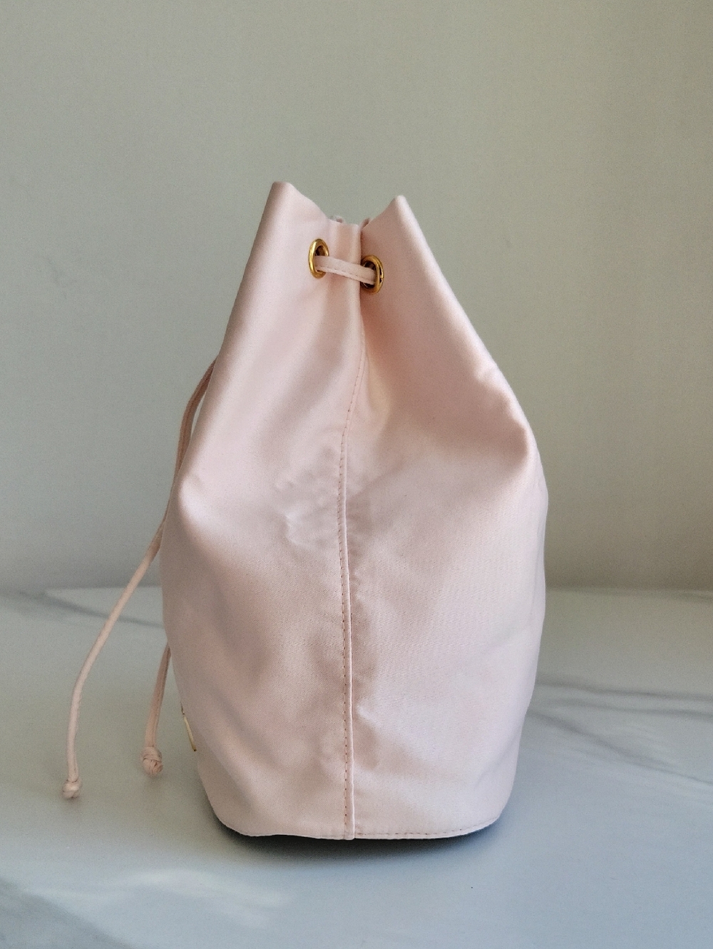 Prada Parfums Soft Pink Drawstring Bucket Comestic Bag - Picture 2 of 13